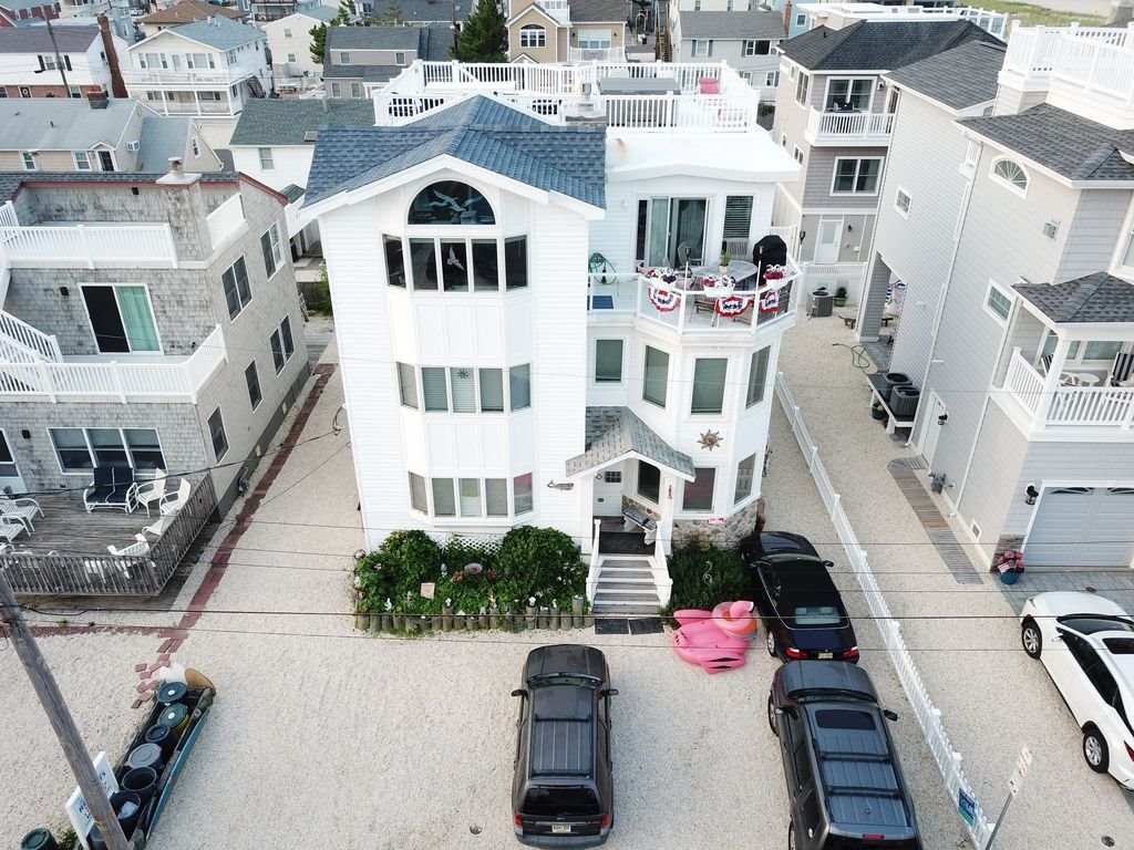 Beach House Retreats on LBI, NJ, Vacation Home Rentals