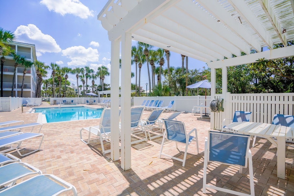 Santa Rosa Beach Condo/Townhome rental Large, renovated condo in