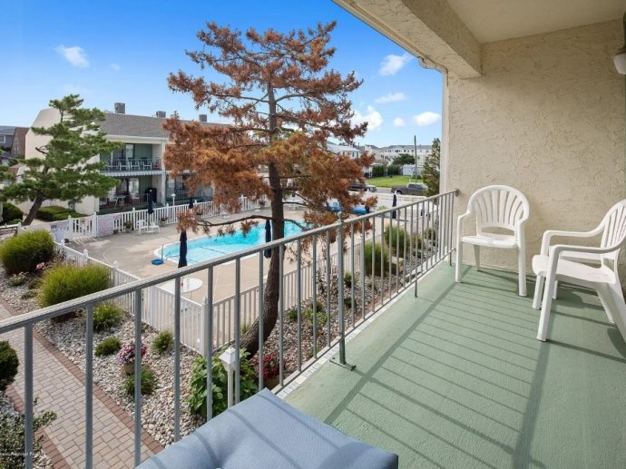 LBI Ocean block with Pool-newly remodeled