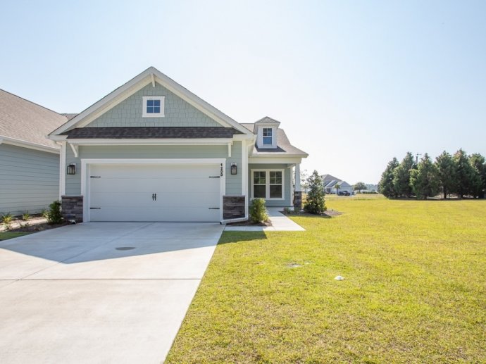 Myrtle Beach Garden Home in Gated Waterway Community w Boat slip